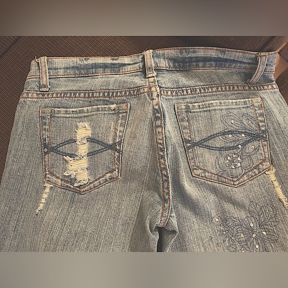 Stylish Vintage Pair of Jeans. - Picture 7 of 11